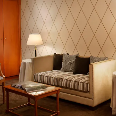 Starhotels Majestic فندق