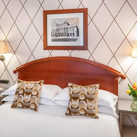 Starhotels Majestic Hotel 4*