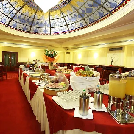 Hotel Starhotels Majestic 4*