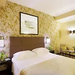 Hotel Starhotels Majestic