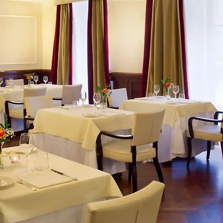 Hotell Starhotels Majestic 4*