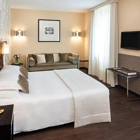 Starhotels Majestic Hotel 4*