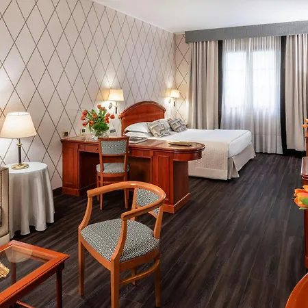 Starhotels Majestic تورينو