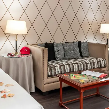 Starhotels Majestic מלון 4*