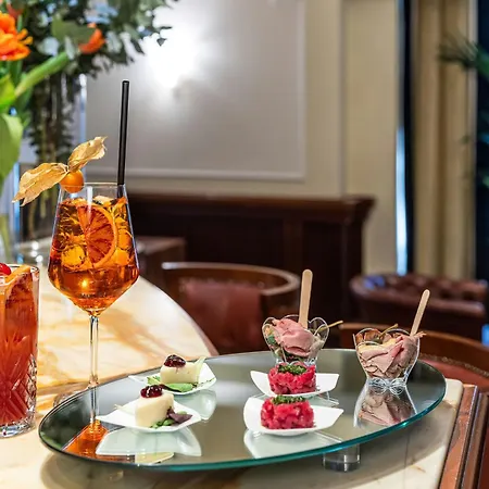 スターホテルズ マジェスティック 4*