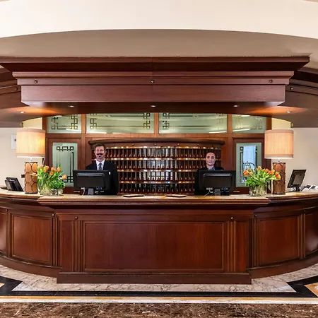 Starhotels Majestic 4*