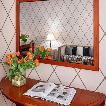 ホテル スターホテルズ マジェスティック 4*