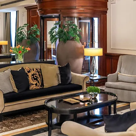 Starhotels Majestic 4* Turyn